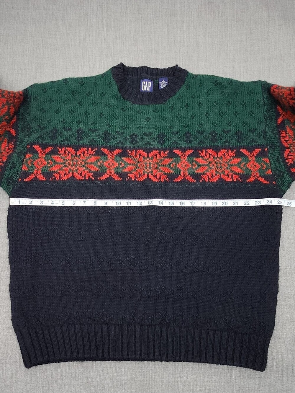 Vintage GAP 100% Wool Chunky Holiday Sweater.  Large - Picture 5 of 6